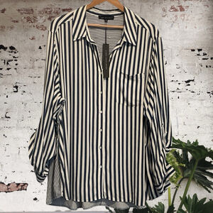 Jane + Delancey Button-Up w/ button back Shirt Size 2X navy Blue white Stripe